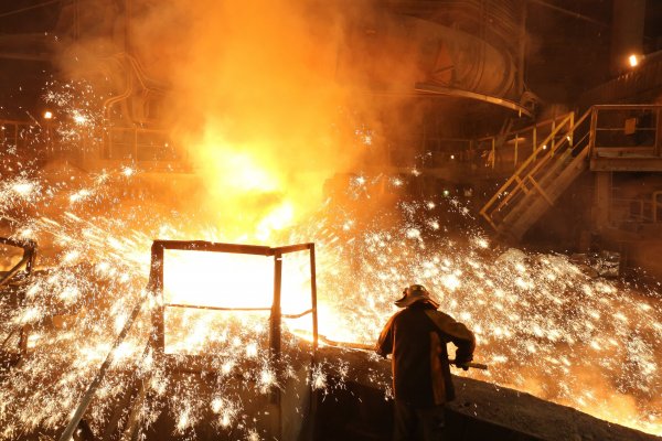 Fragilidad de repunte siderúrgico sugiere recuperación tambaleante en China