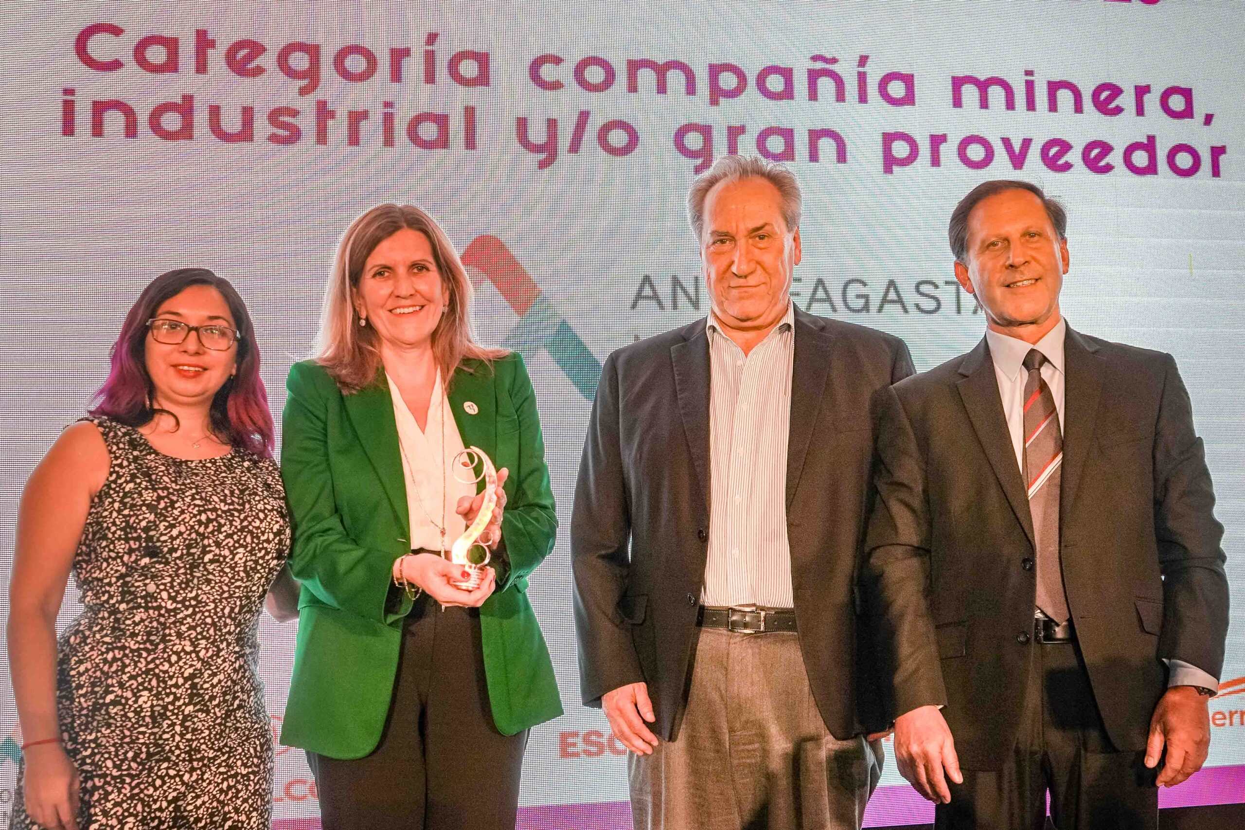 Antofagasta Minerals obtiene destacado reconocimiento por acelerados avances en materia de equidad de género