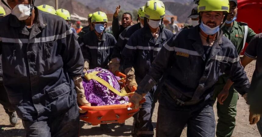 Los rescatistas redoblan esfuerzos para hallar sobrevivientes del terremoto en Marruecos: la cifra de víctimas ascendió a 2.862